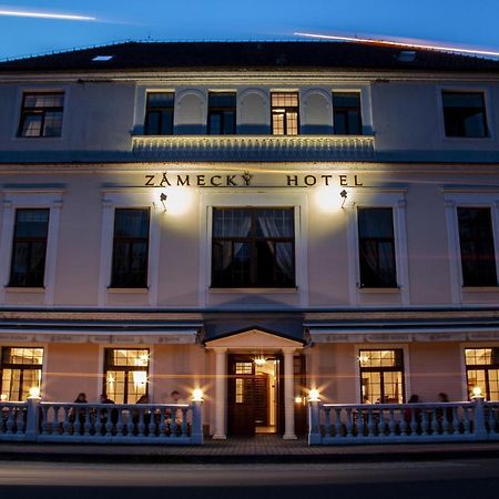 Grandhotel Sluchatko - Ex Zamecky Hotel 迪耶河畔弗拉诺夫 外观 照片