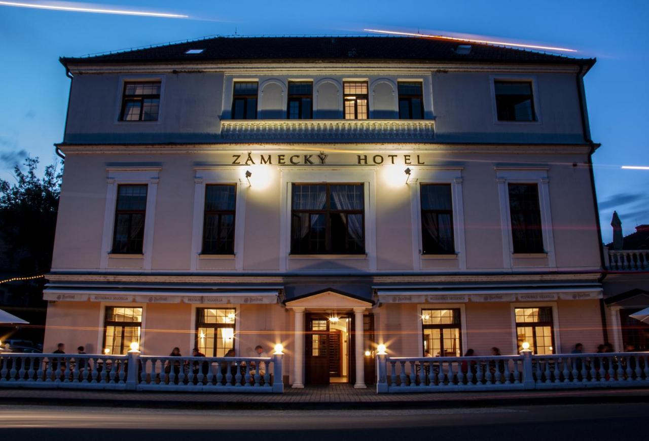 Grandhotel Sluchatko - Ex Zamecky Hotel 迪耶河畔弗拉诺夫 外观 照片